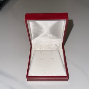 RED EARRING / CHAIN GIFT BOX JEWELRY GIFT BOX